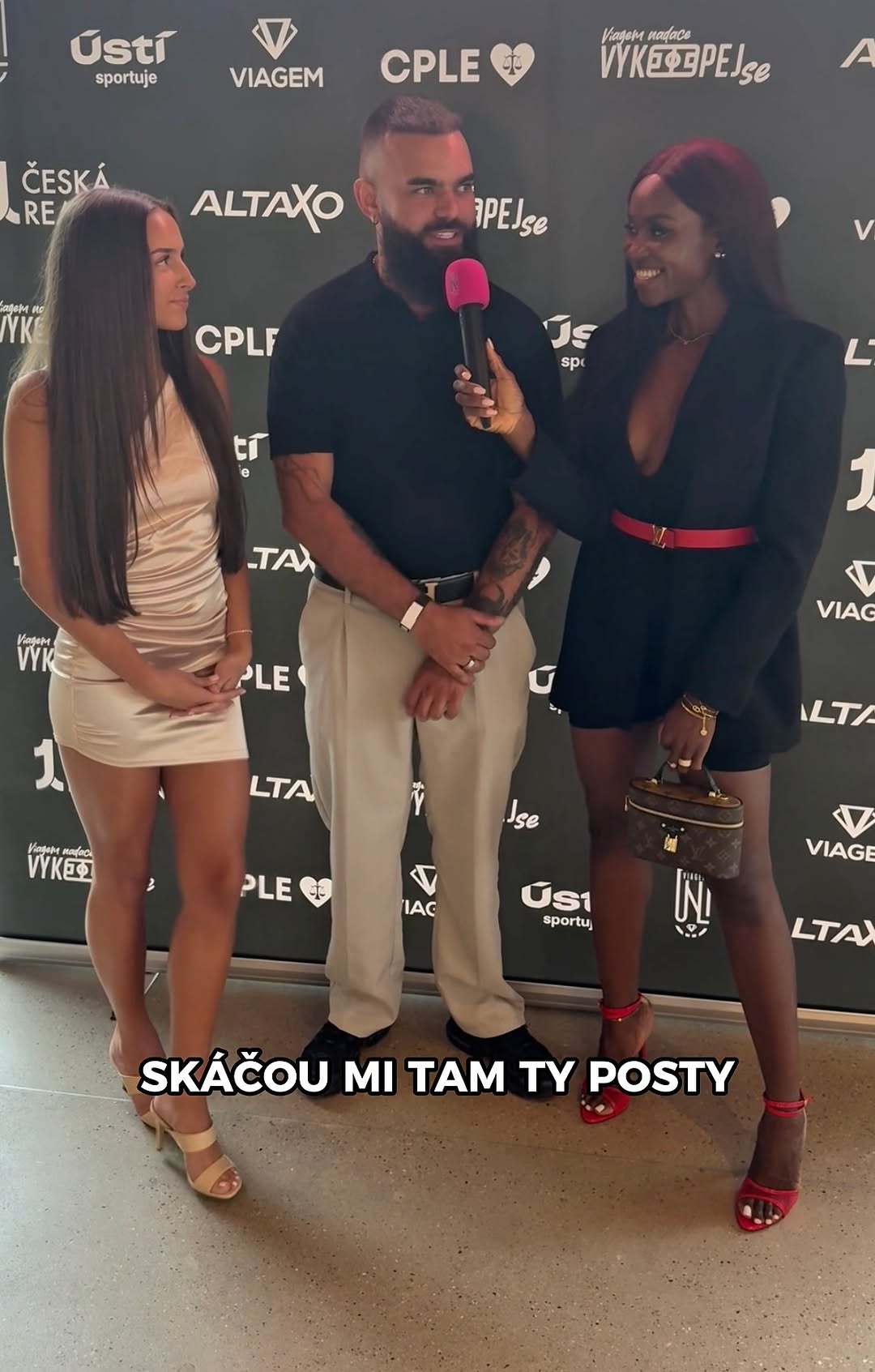 VIAGEM PARTY I 🎉🎤 · Naše moderátorka Joy vyzpovídala influencera…