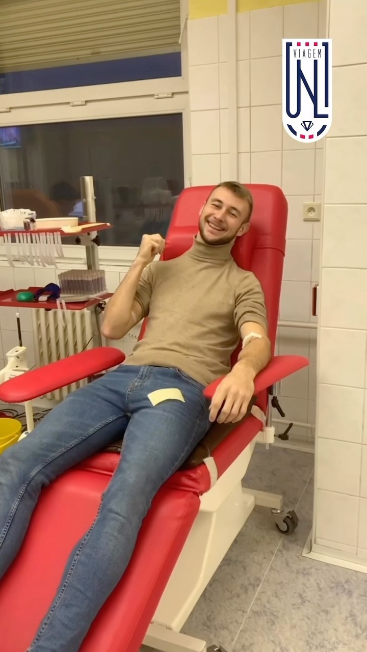 DAROVÁNÍ KRVE 🩸 Hráči A týmu darovali krev v ústecké Masarykově nemocnici! Darujte krev…