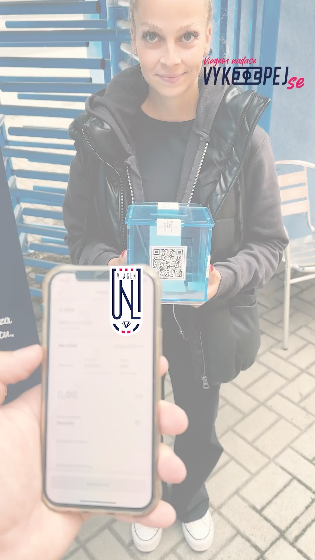 Jak platit VÝSTUPNÉ? 📲 Máte 2 možnosti! Hotově našim hosteskám nebo QR kódy! Děkujeme