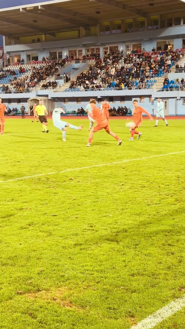 VEDEME 1:0 🔥 Perfektní zisk Adama Čičovského a střelecká jistota Marek Červenka