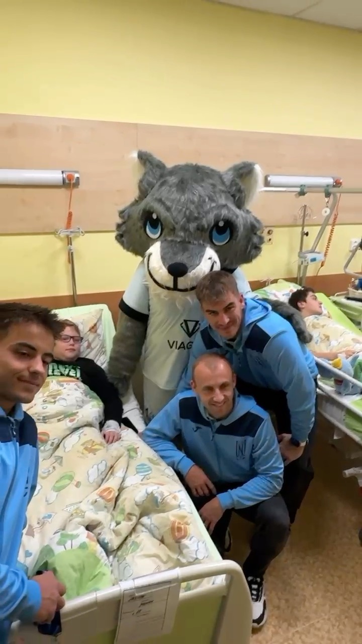 🎅 VIAGEM JEŽÍŠEK I Navštívili jsme Masarykovu nemocnici v Ústí nad Labem a přivezli jsm…