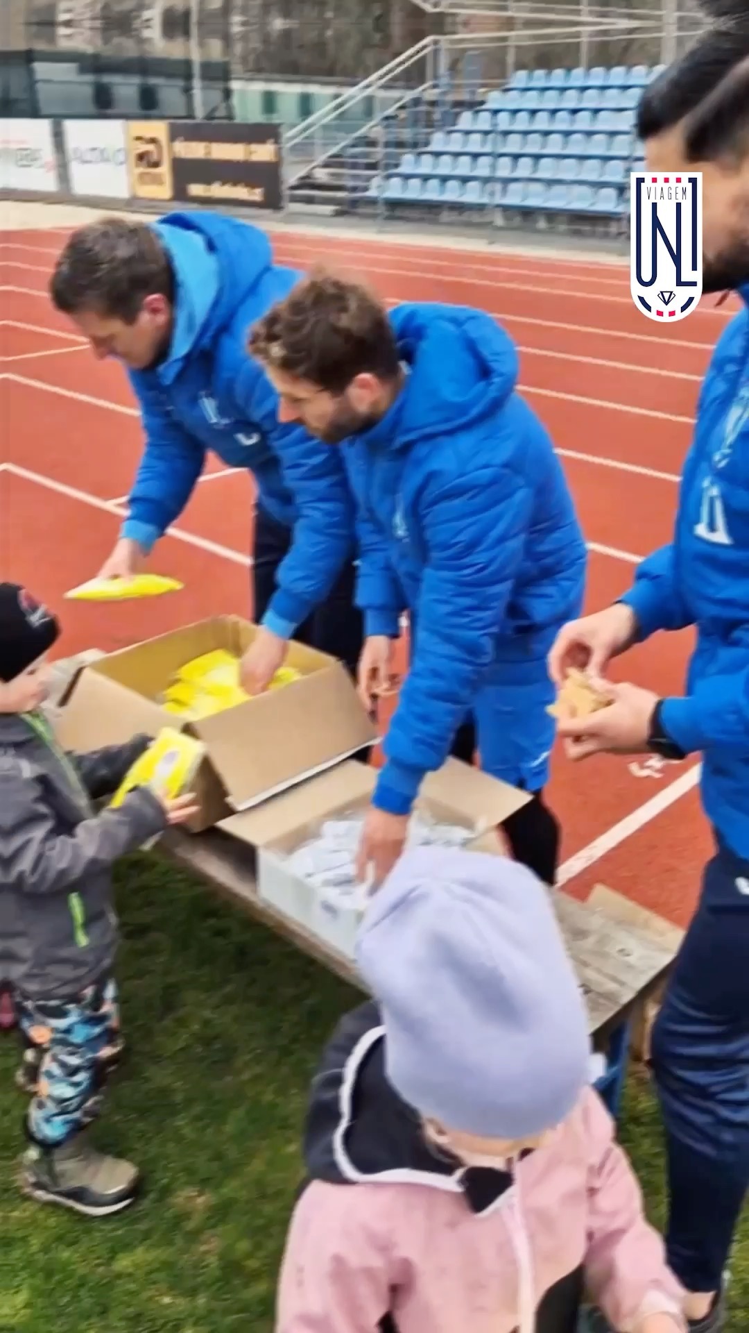 🎁👧🧒 Návštěva MŠ Zvoneček na stadionu