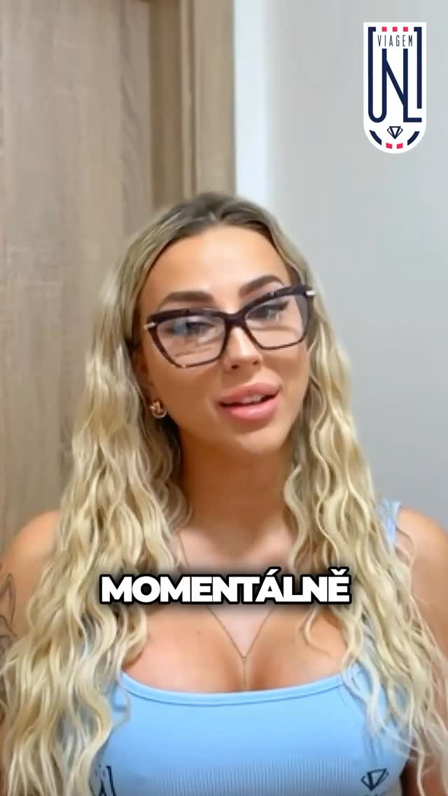 🎤 Naše moderátorka Sabina vás zve na sobotní venkovní zápas v Mostě