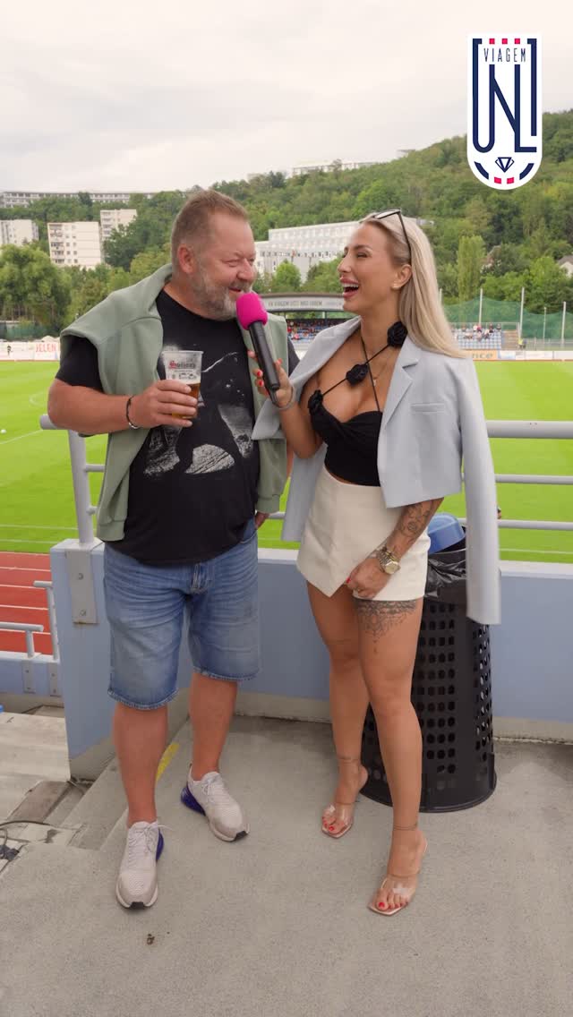 Moderátorka Sabina Jakšová s fanouškem