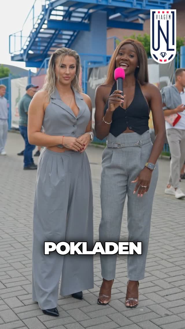 Moderování včerejšího zápasu se ujaly moderátorky Sabina Jakšová a Joy Rank.
