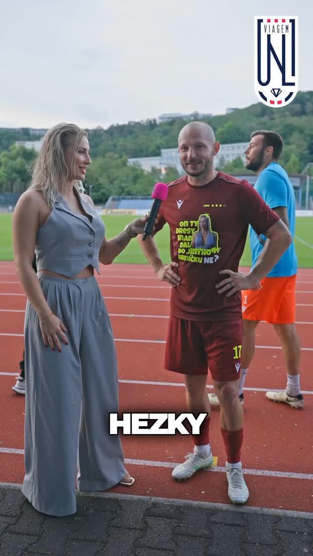 Moderátorka Sabina Jakšová si střihla rozhovor s Tomášem Vondráškem.