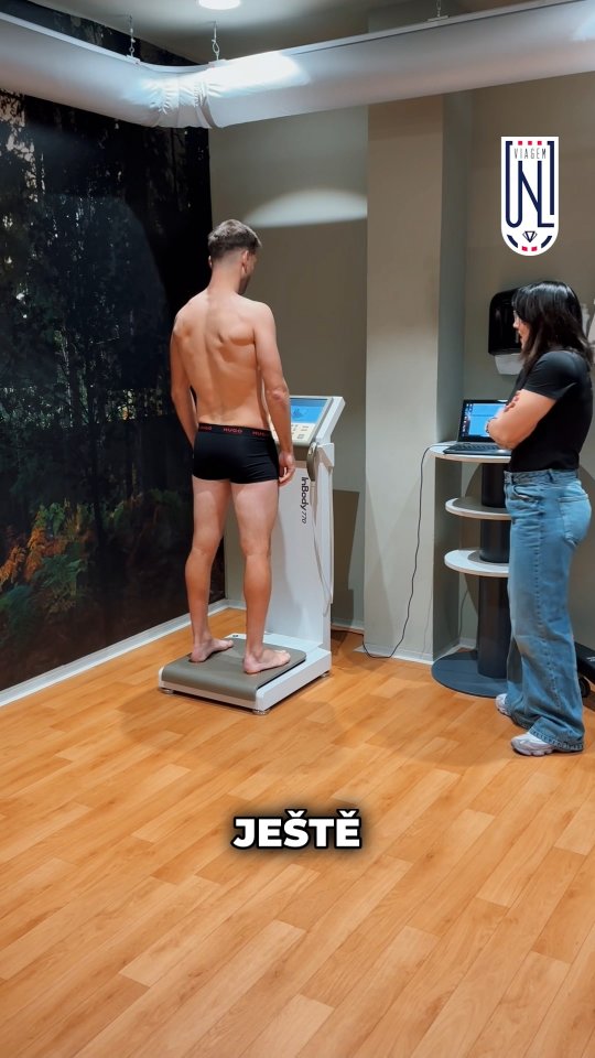 📊💪 Makáme na detailech: V Gymitu jsme hráče podrobili měření celkové hmotnosti těla a s…