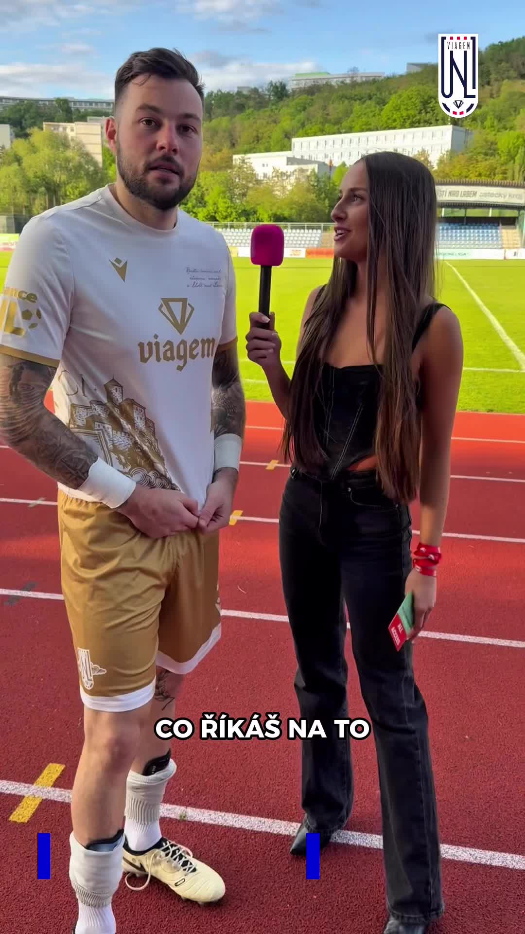 Davide, kam utíkáš?