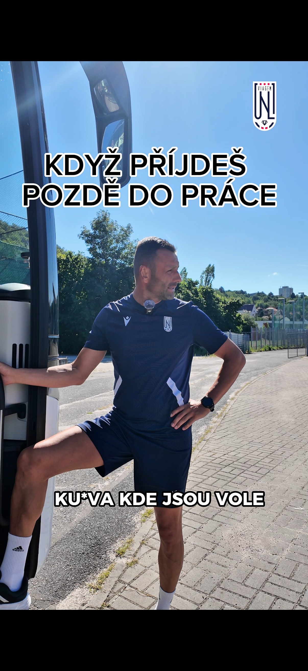 Pozdní příchod?: Když se sejde silná bouřka... a ještě silnější představivost.