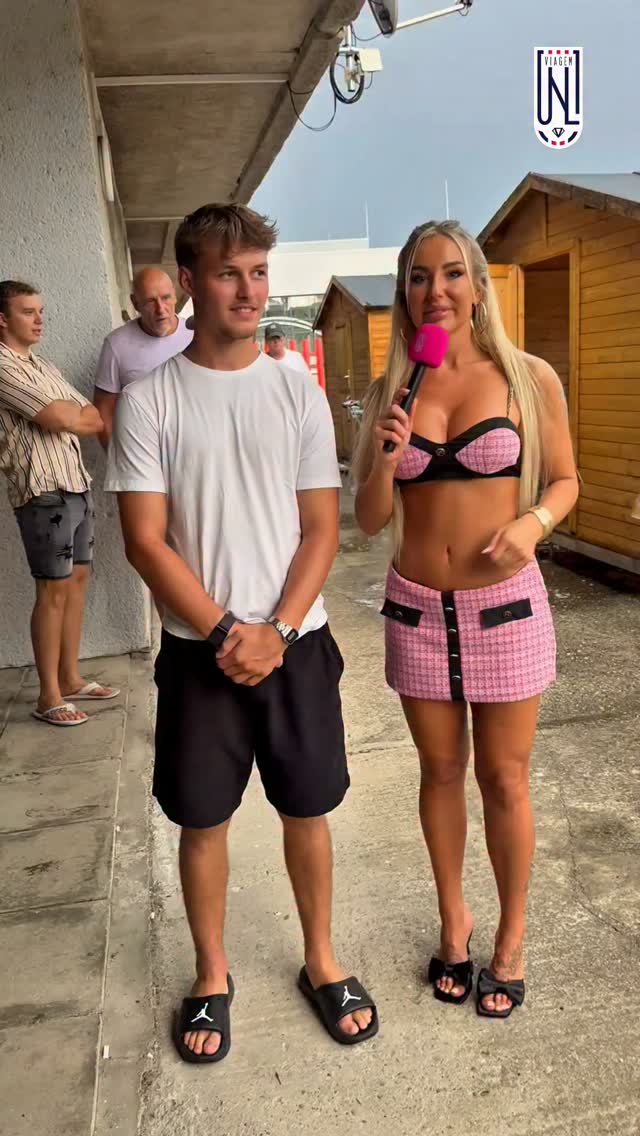 Rozhovor: Lucy si na zápase v Kroměříži povídala s hokejistou, který přijel podpořit FK…