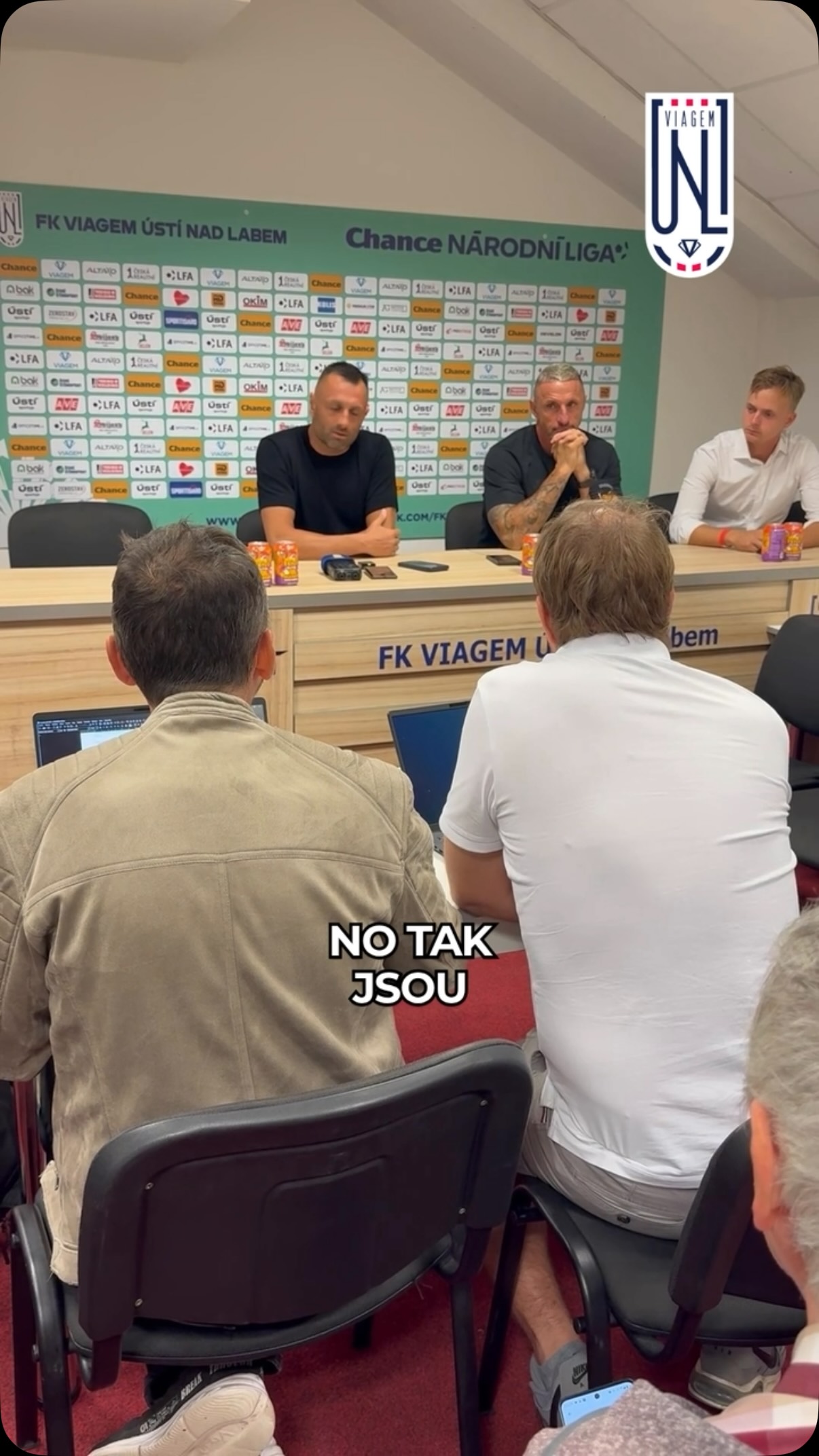 TISKOVÁ KONFERENCE I🎙️