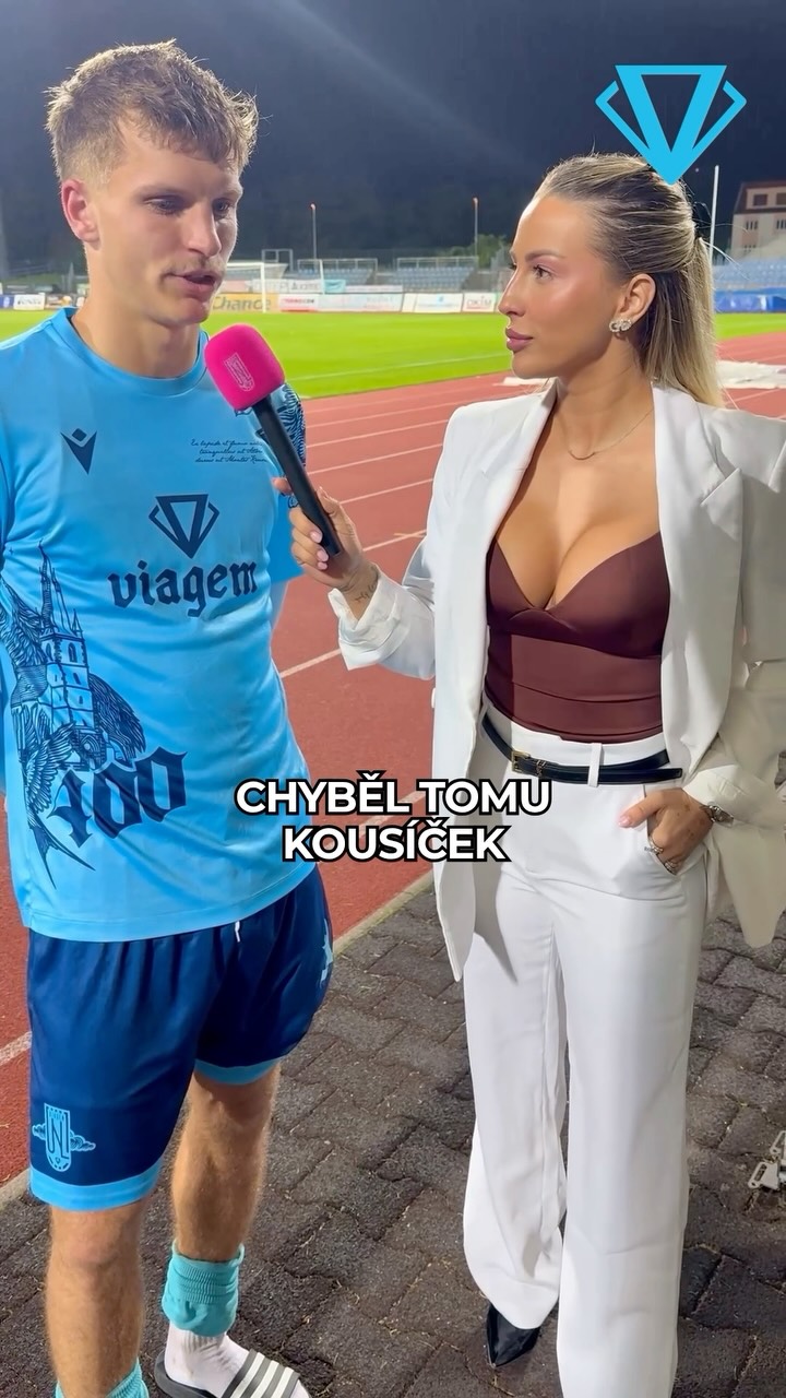 Bzura v rozhovoru s moderátorkou Sabinou.